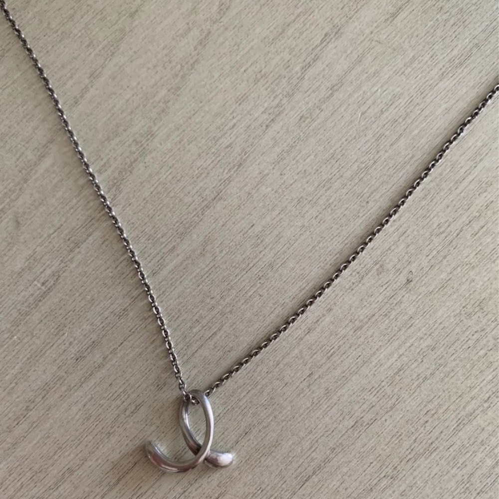 ❌SOLD❌Tiffany & co. Elsa Peretti letter E pendant